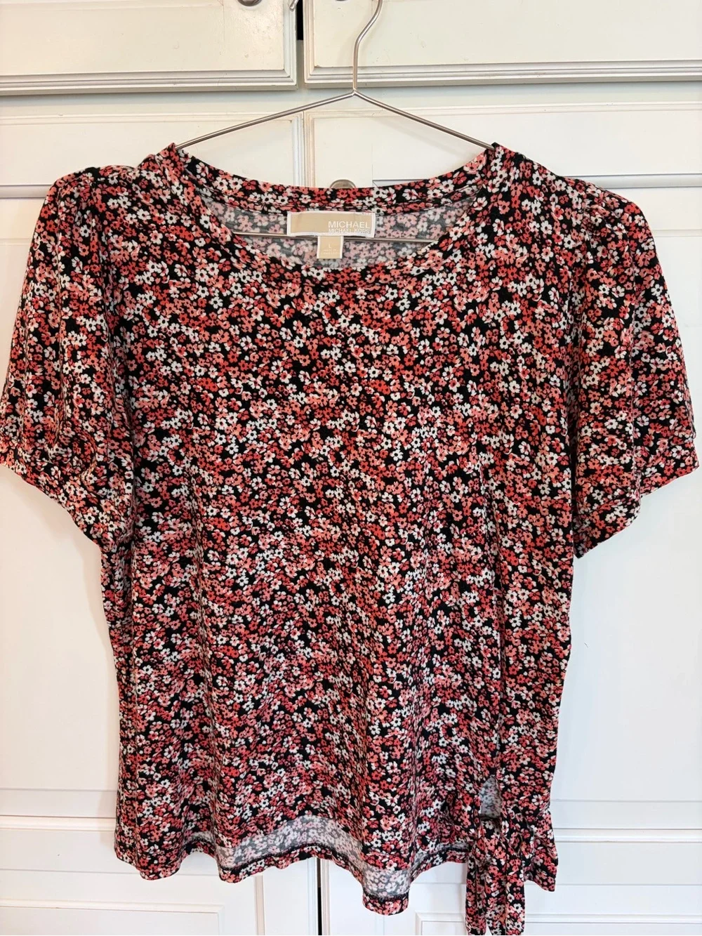 Michael Kors Black and Coral Floral Short-puff Sleeve Top large